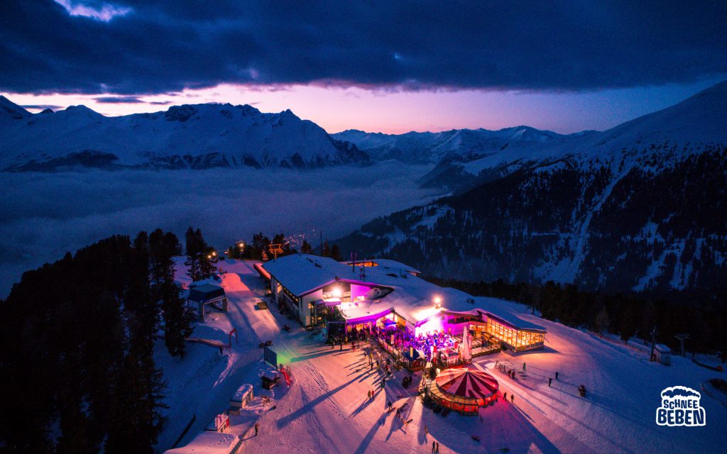 Nacht Party Alpen Schneebeben